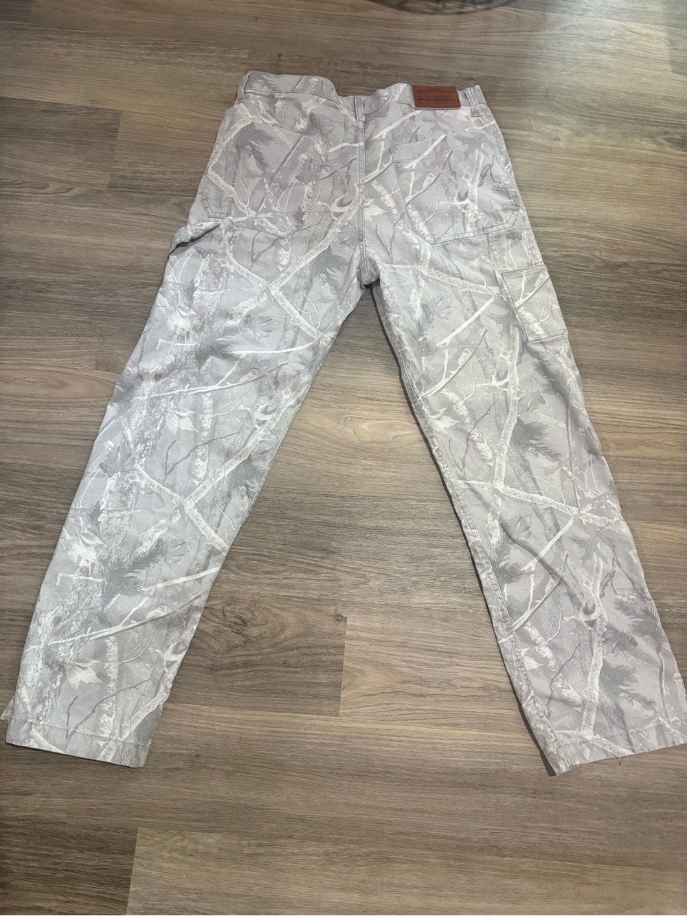 Lucky Brand Men's Light Gray Camouflage Chinos